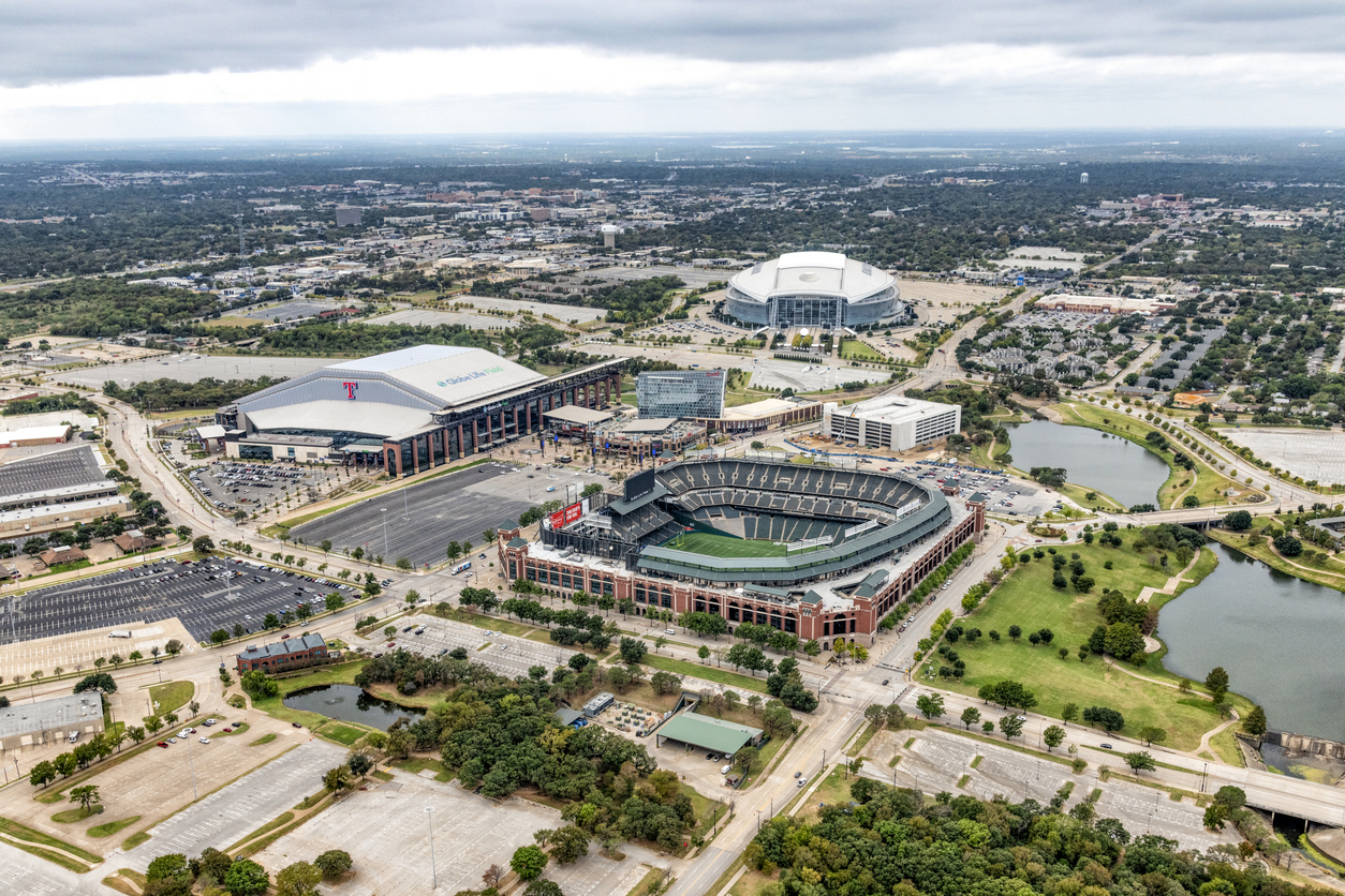 How to turn on electricity in Arlington, TX.