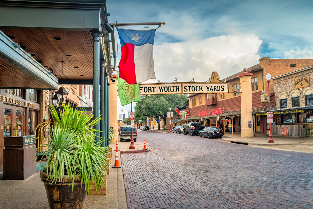 How to turn on electricity in Fort Worth, TX.