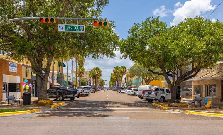 How to turn on electricity in Harlingen, TX.